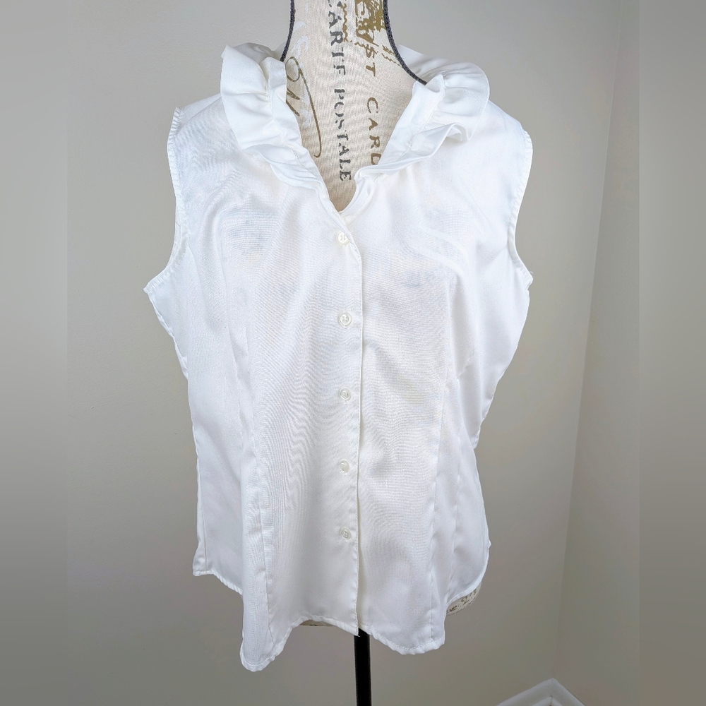 Jones Studio White Ruffled Collar Sleeveless Button Up Women's Top Sz 12 Cotton